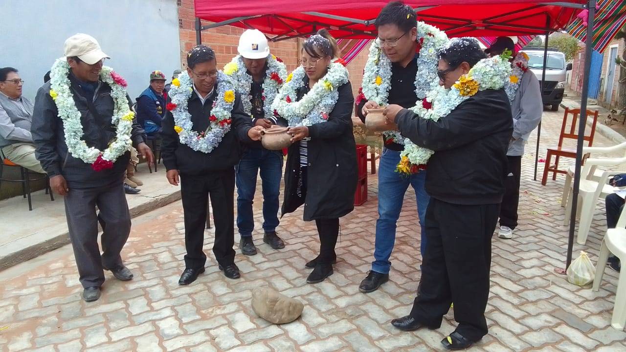 Distrito 8 de El Alto recibe con entusiasmo al subalcalde Narciso Katari