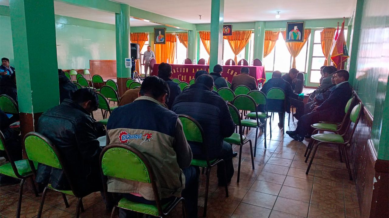 Transportistas de El Alto se informan sobre la importancia del censo para el desarrollo vial