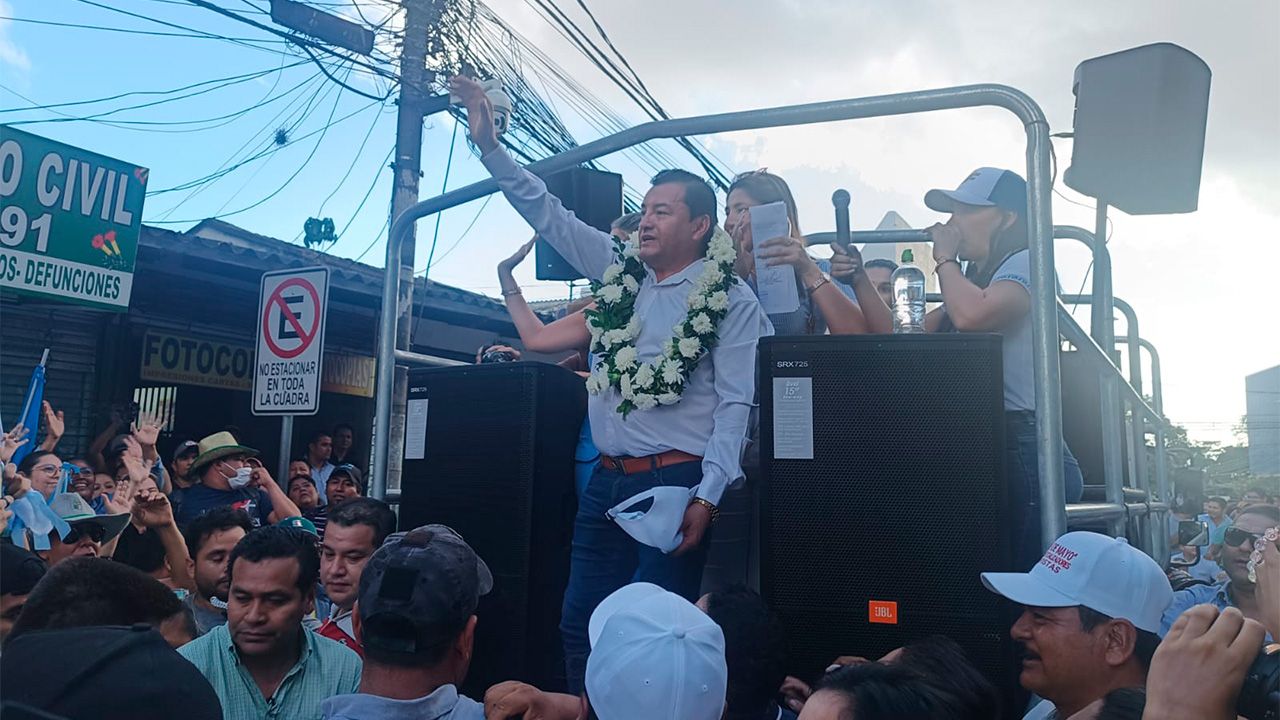 El Alcalde Jhonny Fernández anuncia fallo del Tribunal Electoral Departamental