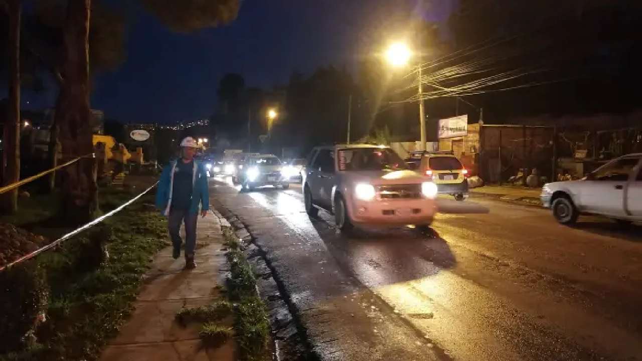 Alcaldía de La Paz habilita transitabilidad en vías y descarta desborde en la laguna Cota Cota