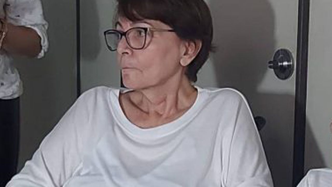 Exministra de Salud Eidy Roca pide que no jueguen con su vida