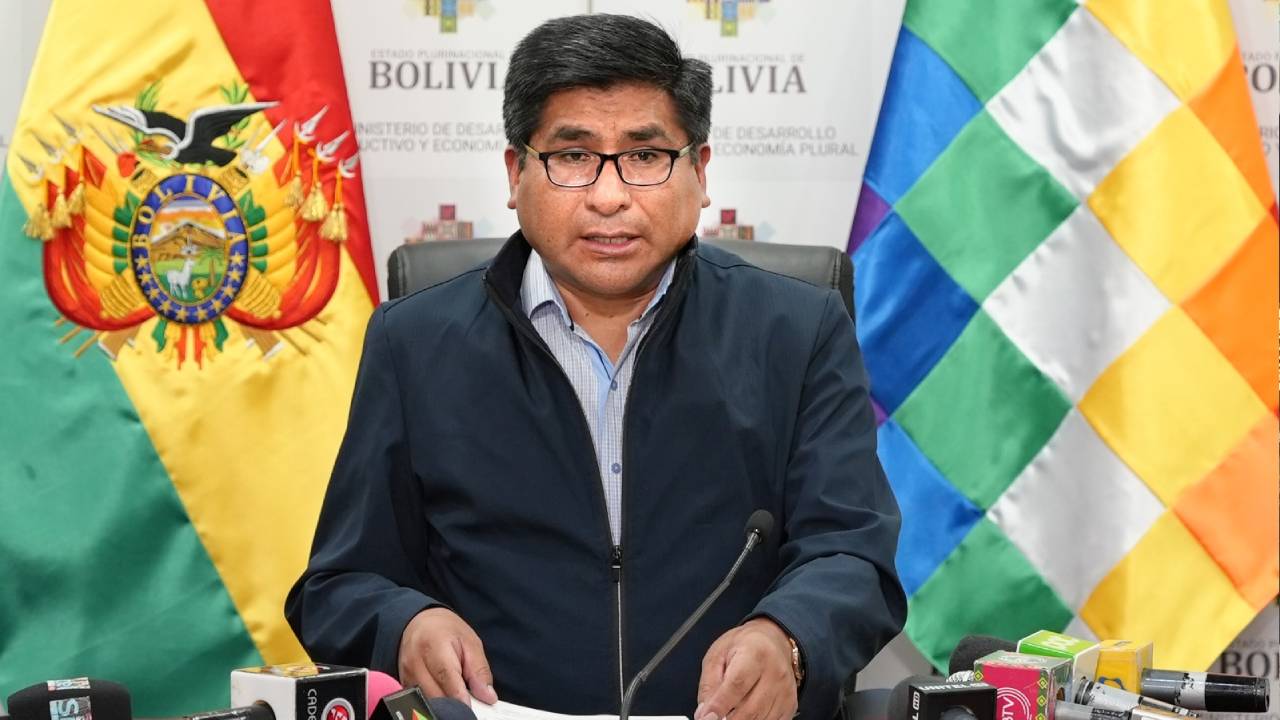 Ampliación de crédito SIBOLIVIA para productores agrícolas 
