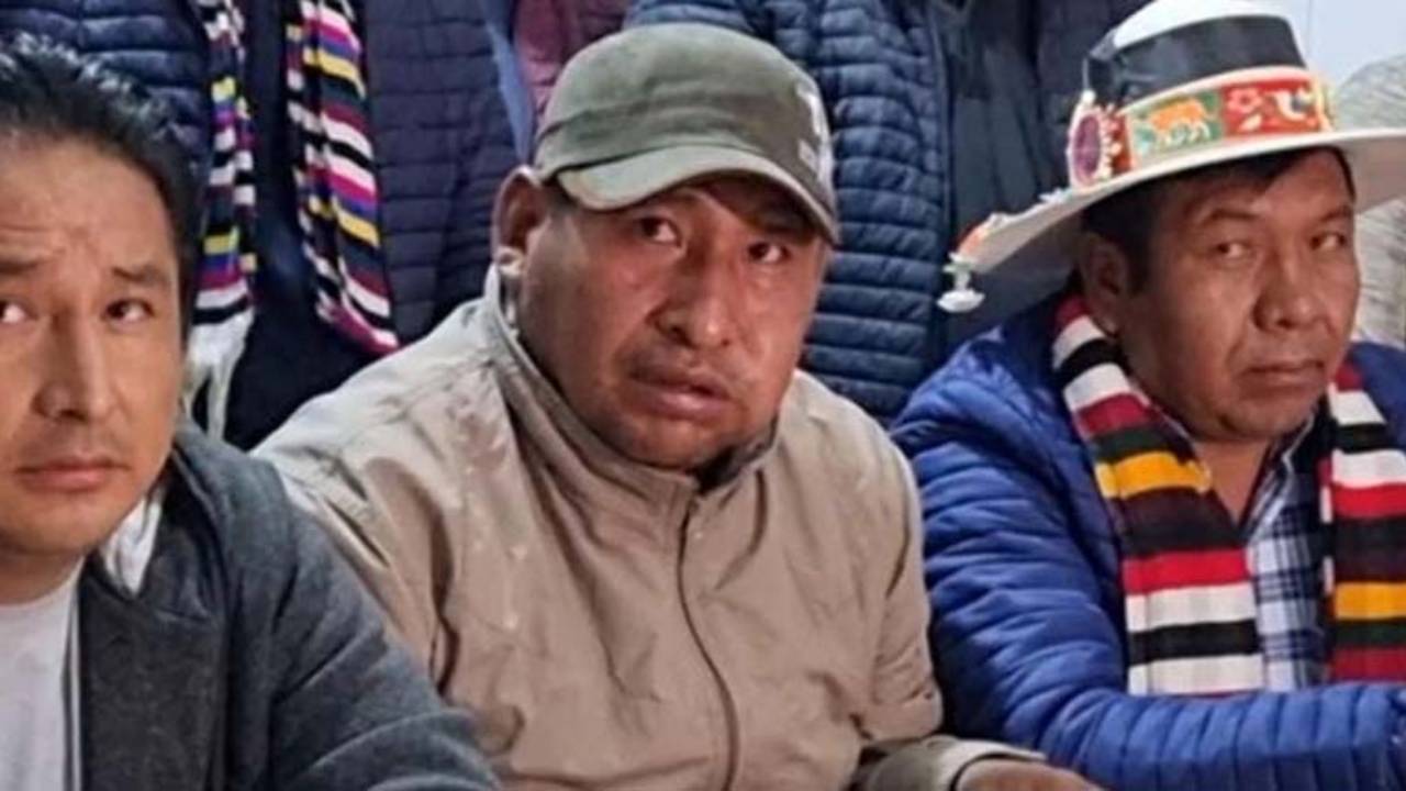 Sectores afines a Evo Morales amenazan con "convulsión social" en Bolivia