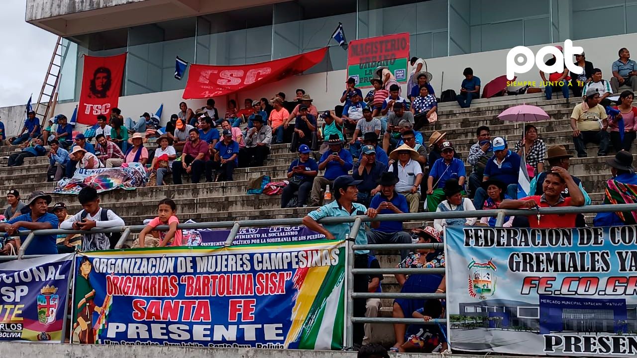 Militantes del MAS se congregan para celebrar el 29º aniversario del partido en Yapacaní, bajo liderazgo de Evo Morales