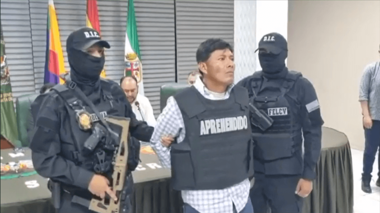 Viceministro de Seguridad Ciudadana presentó al presunto feminicida de  Ruth Y.A.F. 