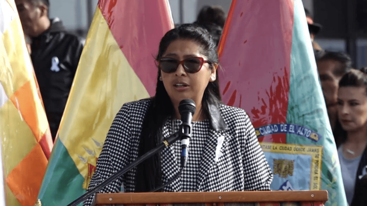 Alcaldesa proyecta fortalecer a la FELCV y comedor popular para niños trabajadores