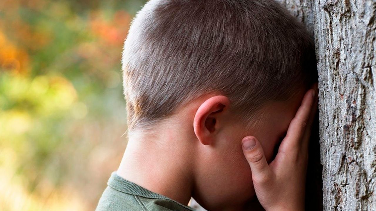 Un niño perdió un ojo por la agresión de un compañero, su familia pide ayuda