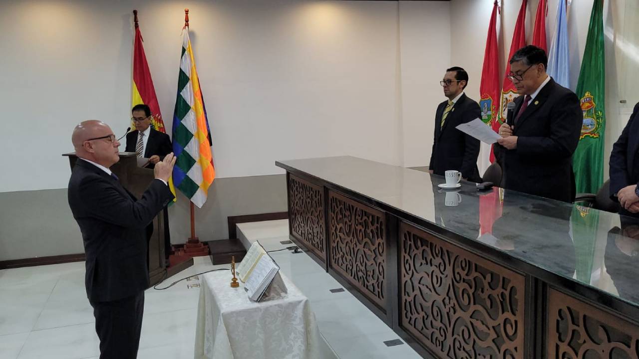 Marcos Arce Gandarias es posesionado como nuevo Fiscal Departamental de Pando