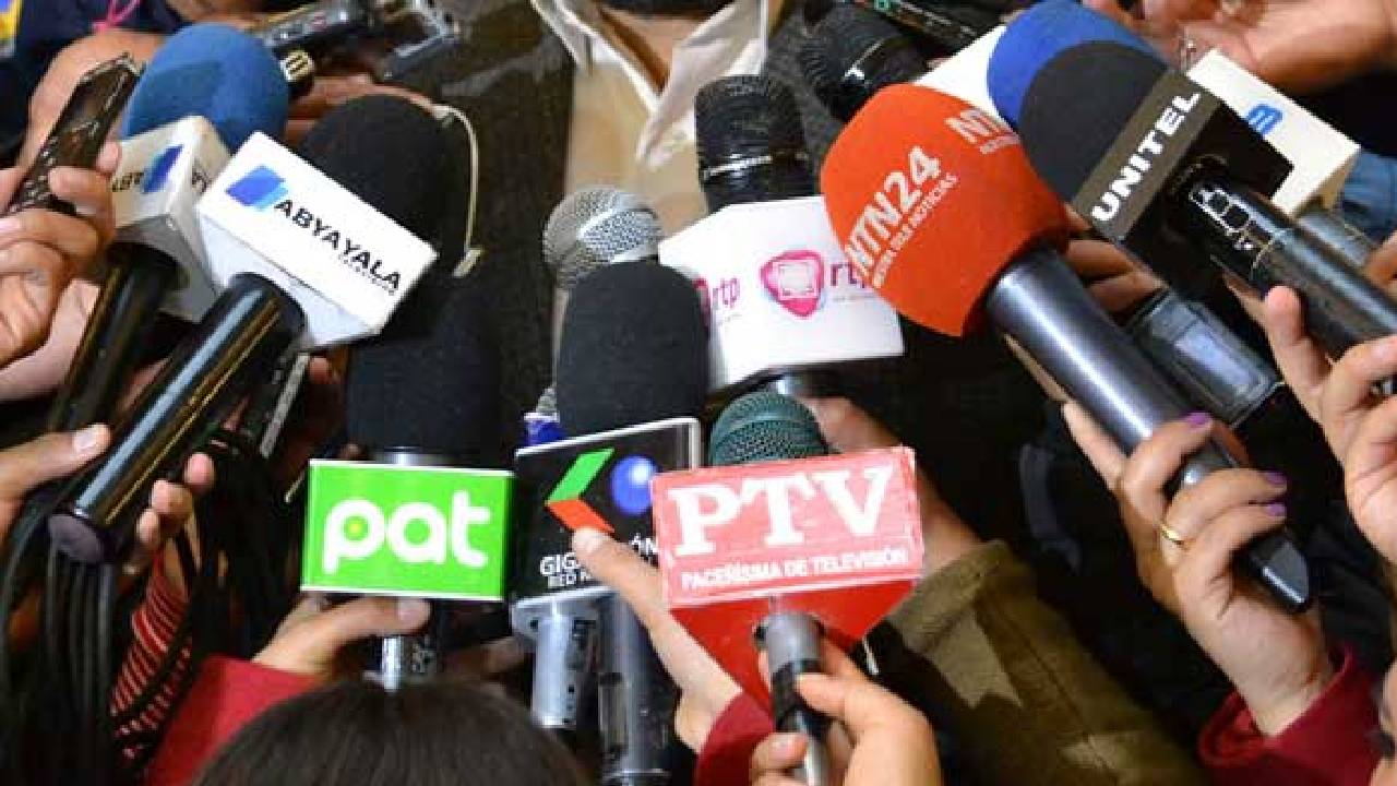 Sin seguridad laboral: Un desafío para los periodistas bolivianos