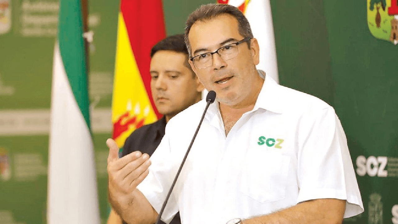Gobernador de Santa Cruz se reúne para discutir presupuesto post censal