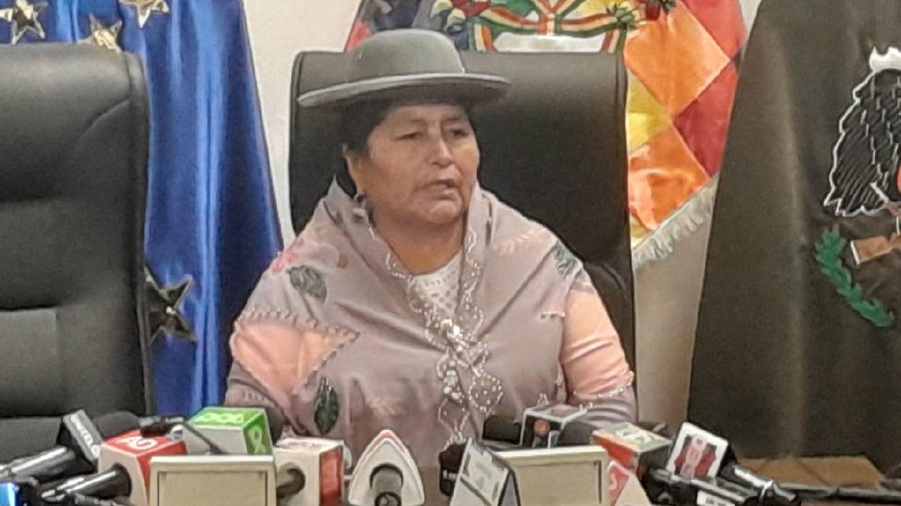 Diputada del MAS Gloria Callizaya : "Oposición no hace Quórum"