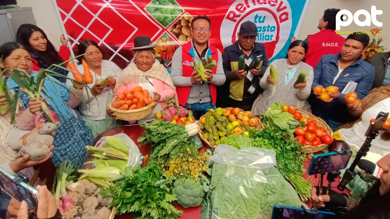 "Renueva tu Canasta Familiar": Feria ofrece productos frescos a precios accesibles
