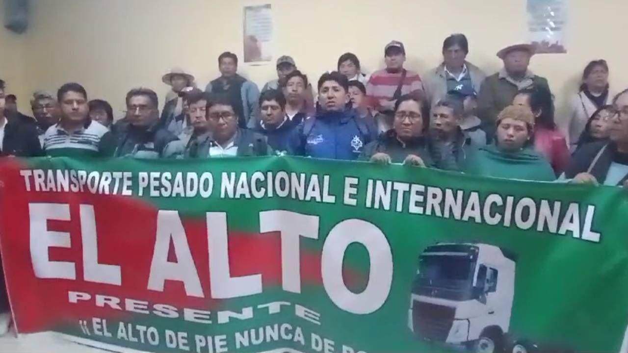  Transporte pesado de El Alto anuncia paro movilizado por demandas no satisfechas