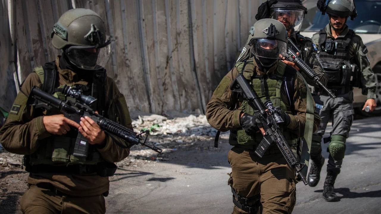 Israel extendió sus operaciones en el centro de Gaza y atacó estructuras de Hamas