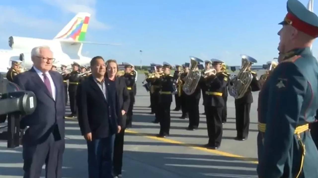 Arce llega a Rusia para cumplir una "importante agenda" de cooperación bilateral