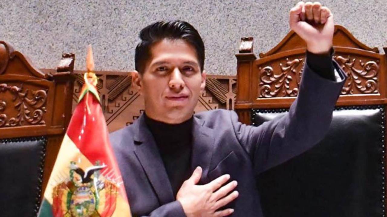 Andrónico: "La sesión no fue un golpe de Estado, fue un golpe a los que no trabajan"