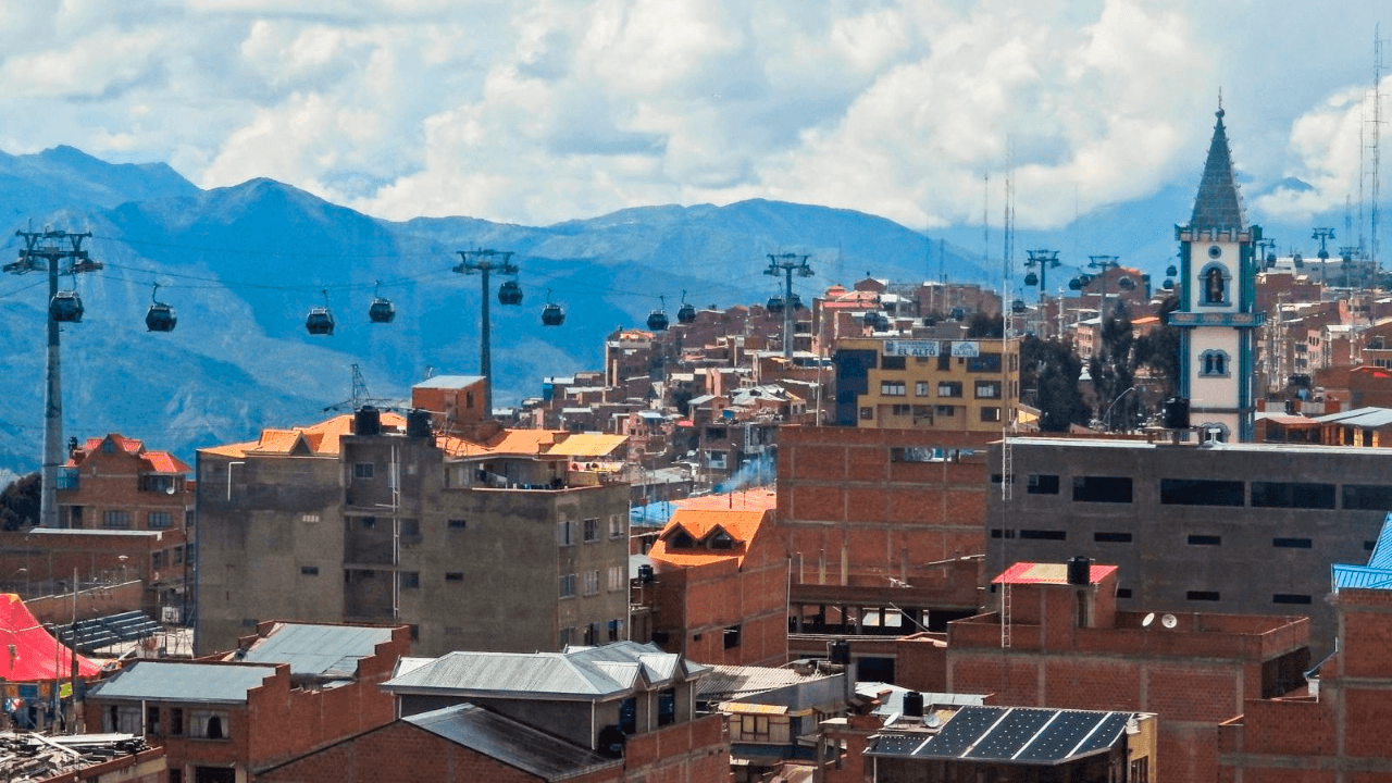 El Alto supera el millón de habitantes y casi triplica su población en 30 años