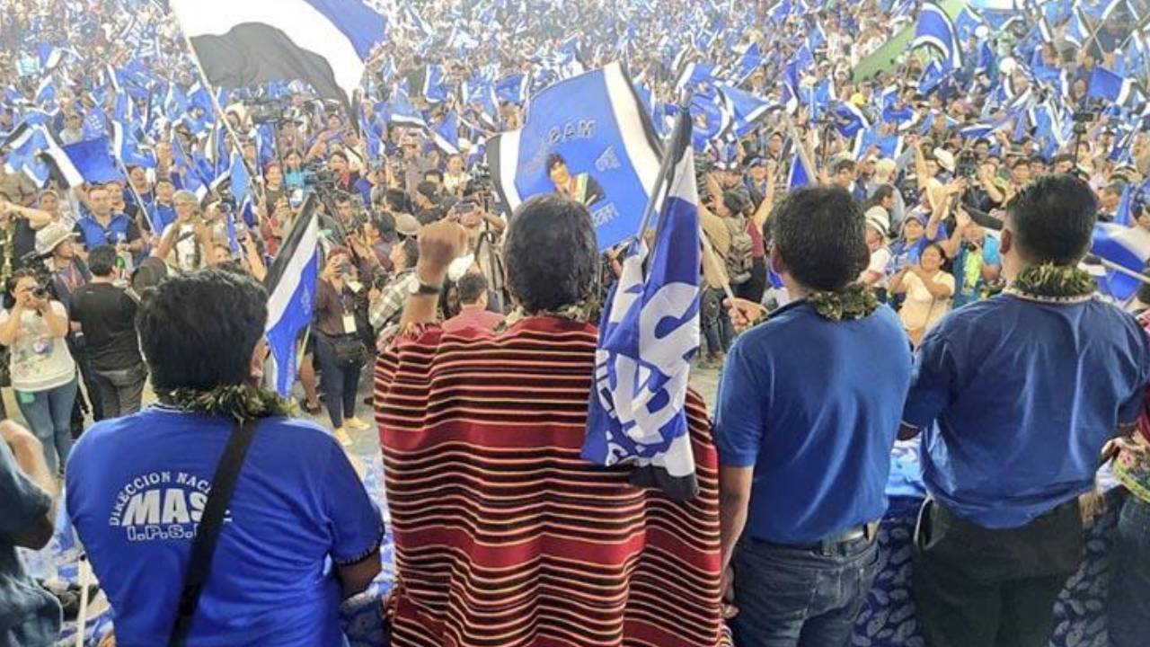 TSE ratifica primera amonestación al MAS y el evismo dice que "la proscripción está en curso"