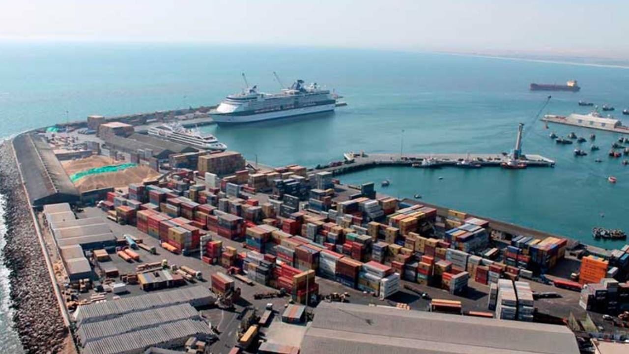 Exportaciones en descenso y déficit comercial se agrava
