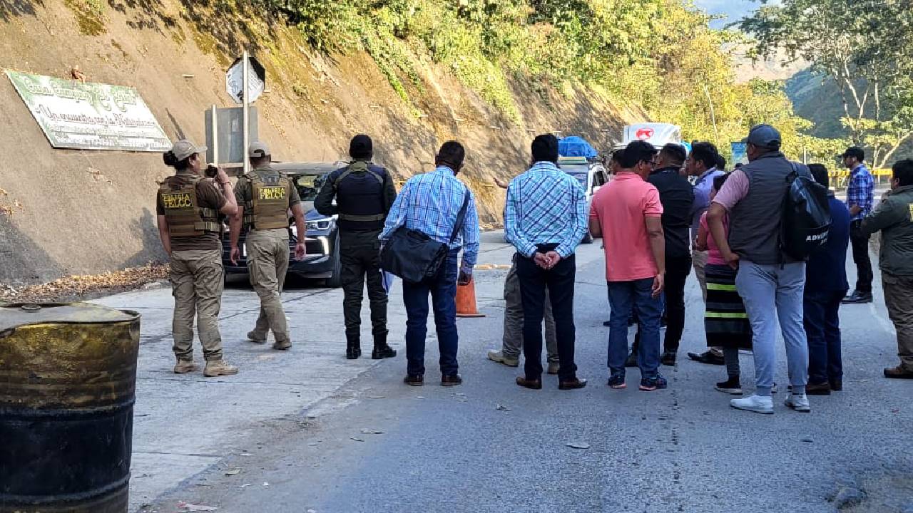 Detienen a dos personas por presunto feminicidio en grado de complicidad