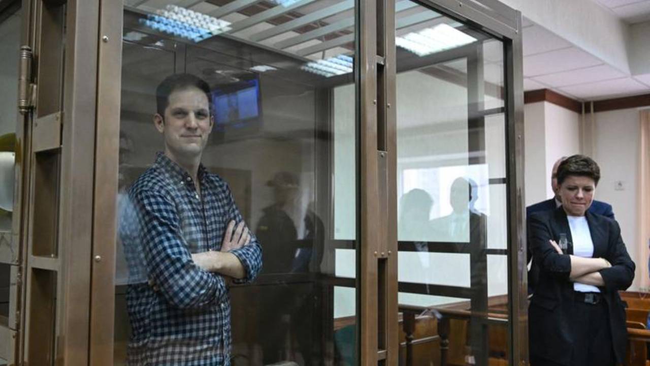 Rusia juzga al primer periodista estadounidense por espionaje desde la Guerra Fría
