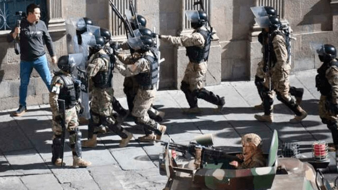 Tres nuevos implicados buscados por intento de golpe en Bolivia