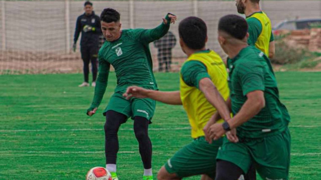 Jugadores de Oriente Petrolero exigen pago de deudas: "No podemos sobrevivir sin cobrar"