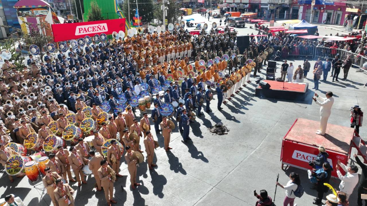 Los bronces resonaron las notas más dulces para la Virgen del Carmen en el inicio de su festividad  