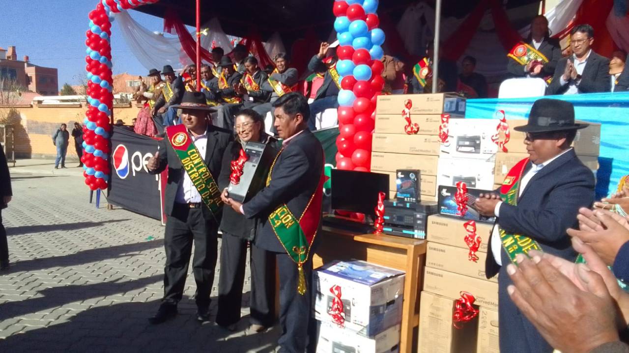 El Distrito 4 celebra sus Bodas de Plata y se consolida como la puerta de ingreso a El Alto para las provincias