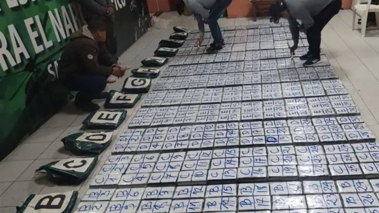 Dos sujetos aprehendidos con 409 kilos de cocaína en Puerto Suárez