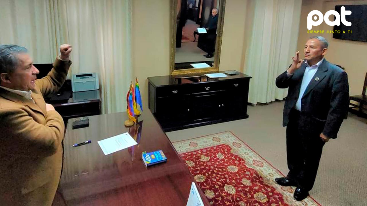 Ministro de Defensa posesiona al nuevo Viceministro de Lucha Contra el Contrabando