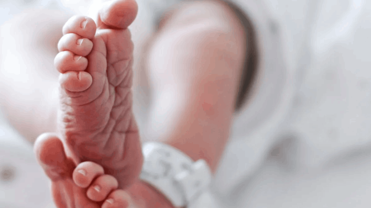 Indignación en Oruro: Madre abandona a su bebé recién nacido en un hospital