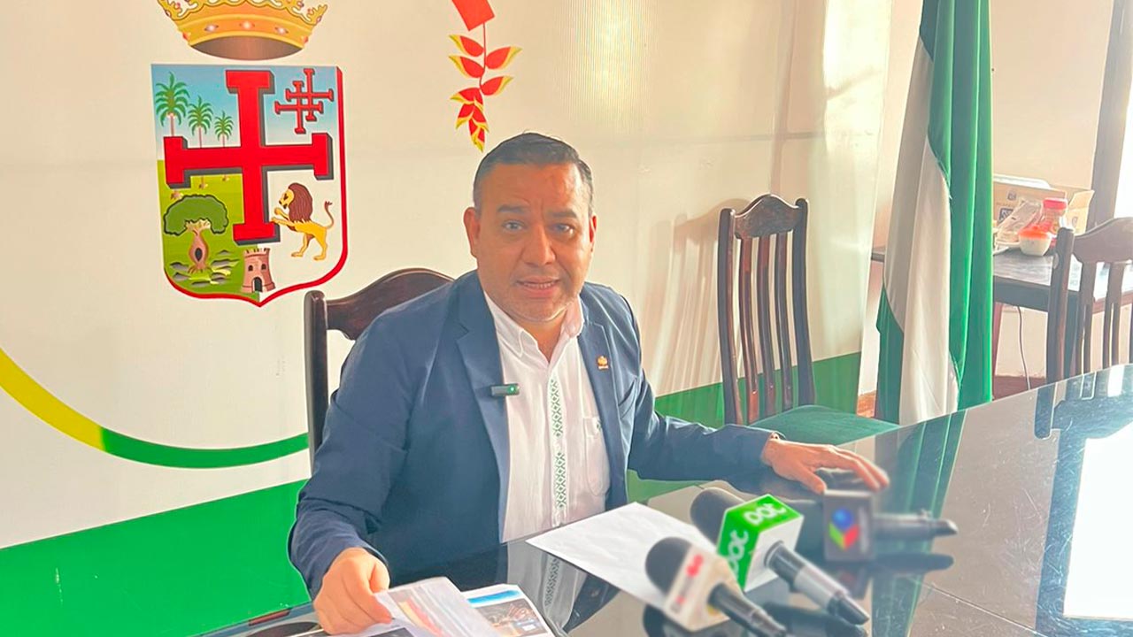 Diputado Ányelo Céspedes califica de "burros" a magistrados con bajas notas en examen oral