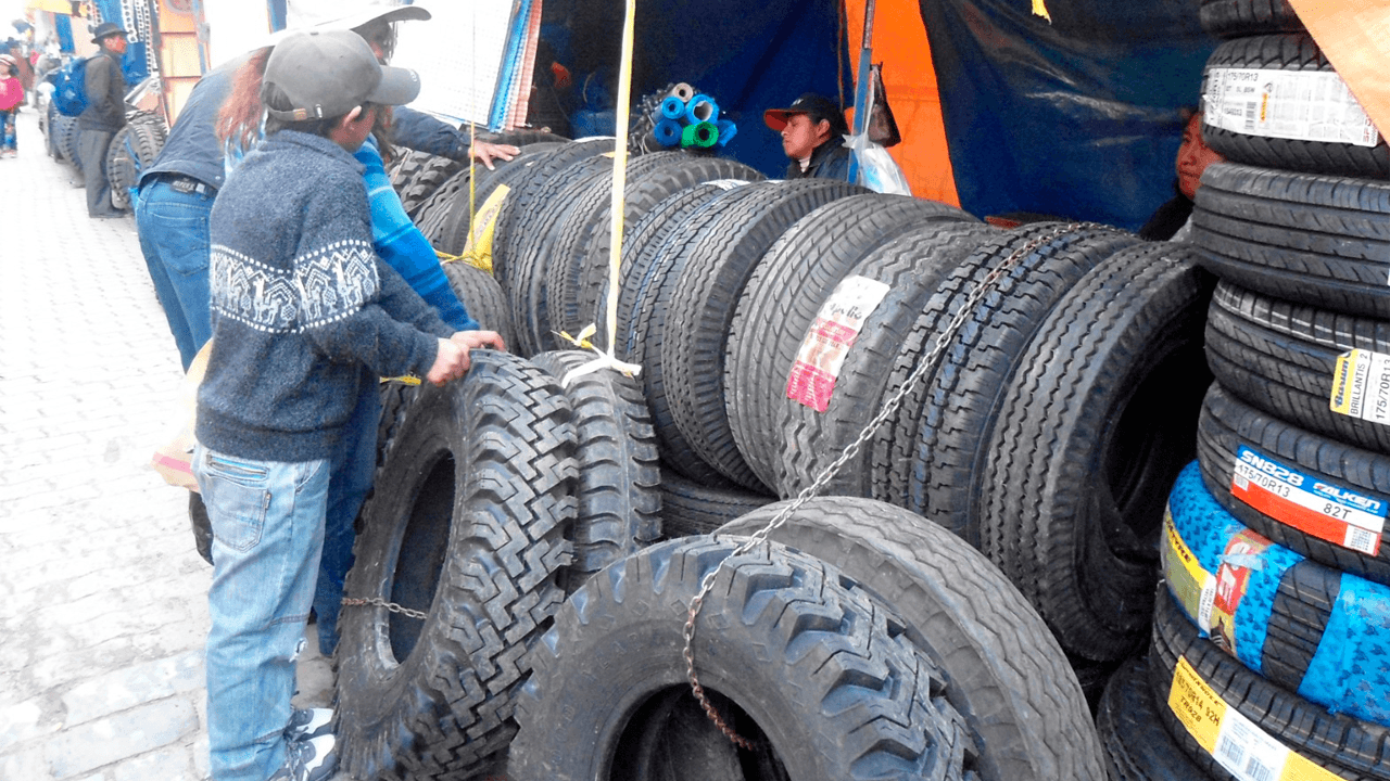 Rebajan hasta un 50% los aranceles de importación de neumáticos, motores y aros