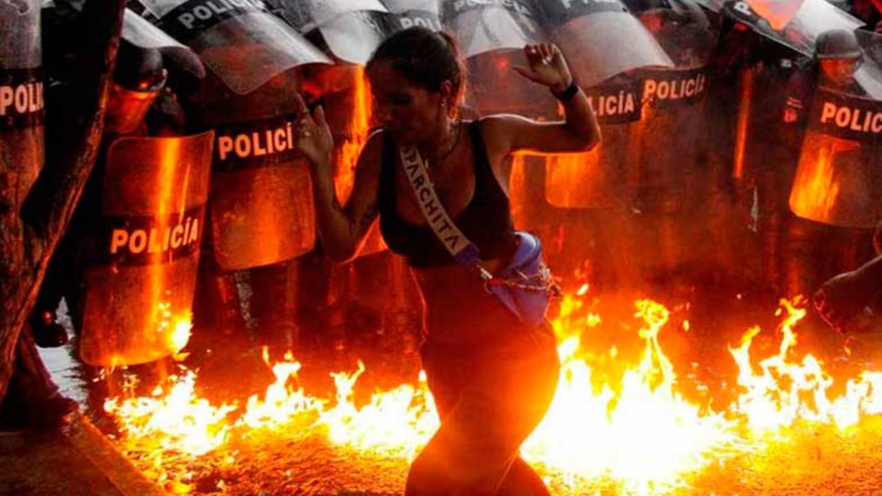 Seis muertos, más de 700 detenidos y decenas de heridos durante las protestas contra el fraude de Nicolás Maduro en Venezuela
