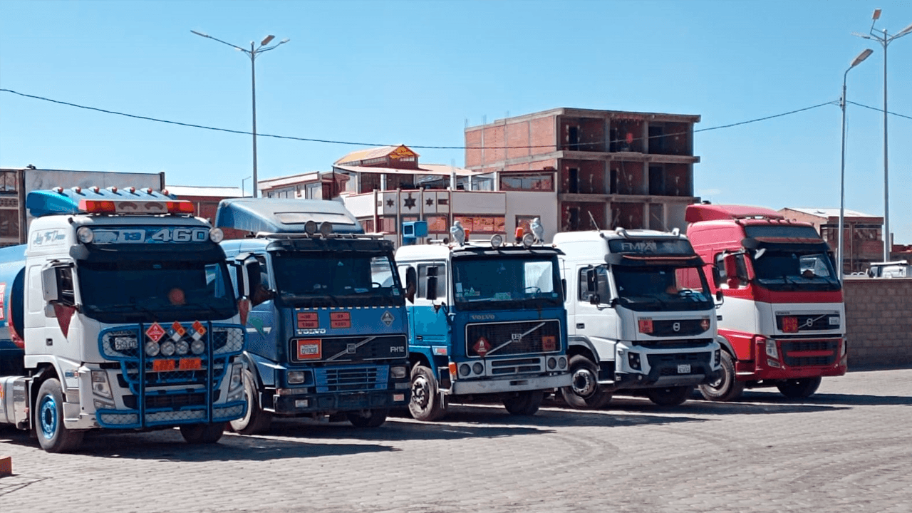 YPFB solicita desbloqueo para entregar 291.800 litros de combustible a Oruro