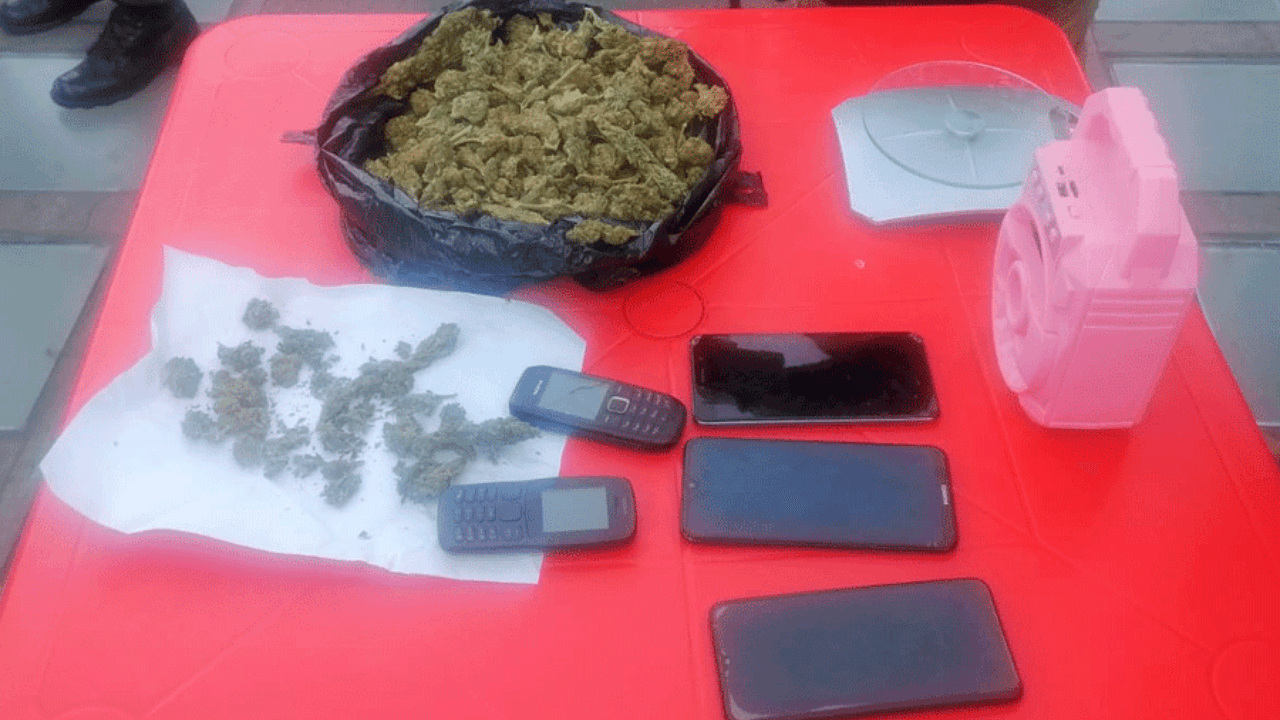 Siete personas detenidas en La Paz: Robos y venta de droga en unidades educativas