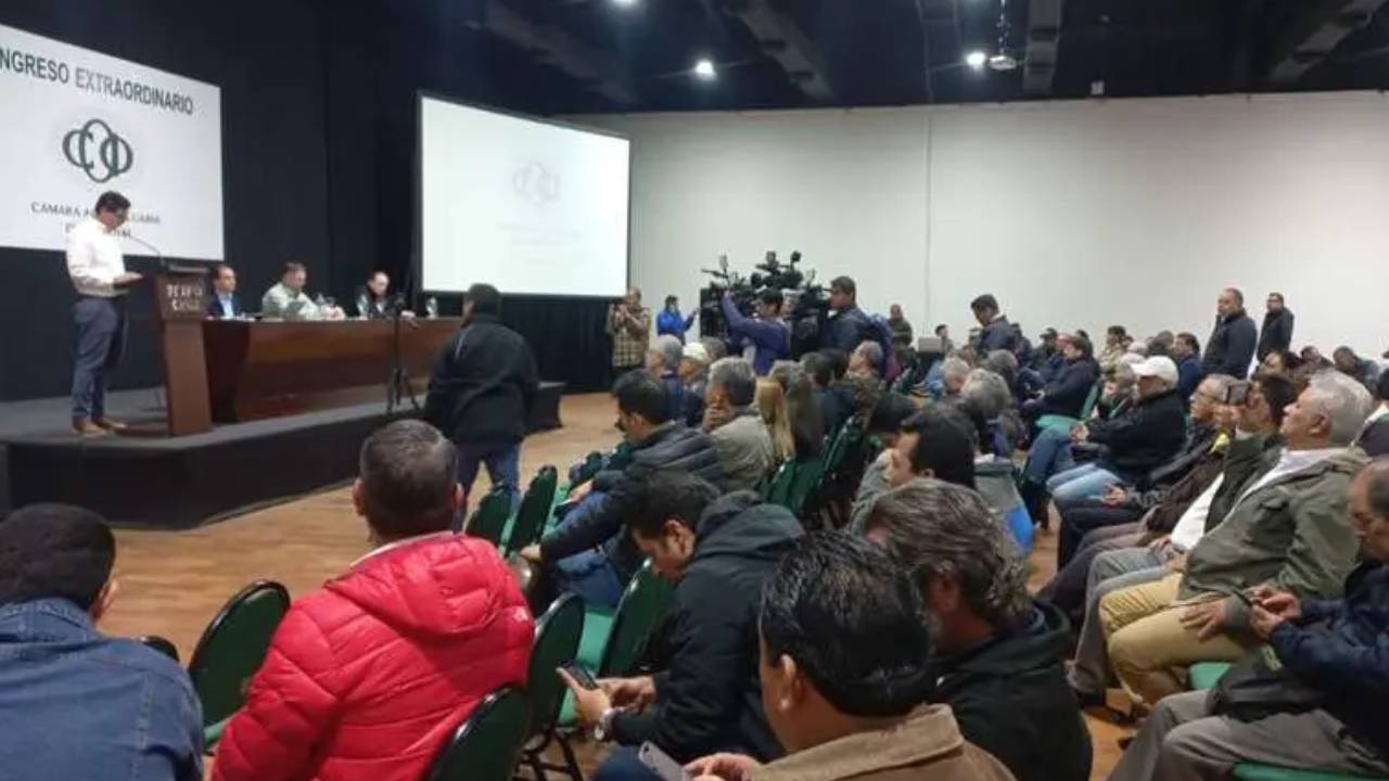 Sector Productivo y Ministra Prada se Reúnen para Abordar Crisis Económica en Santa Cruz
