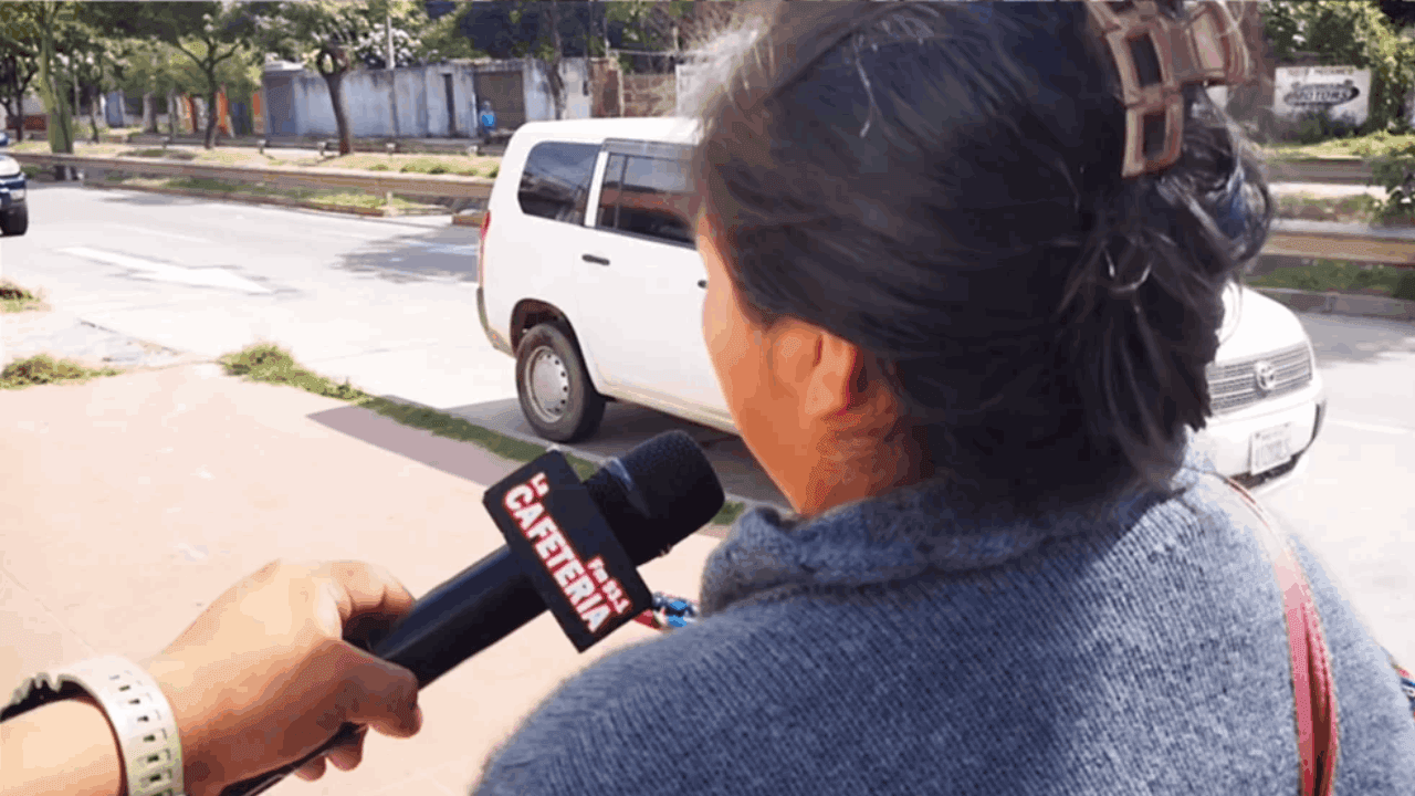 Madre cobró $20 mil a su hija por haberla criado y retuvo a su nieto como garantía