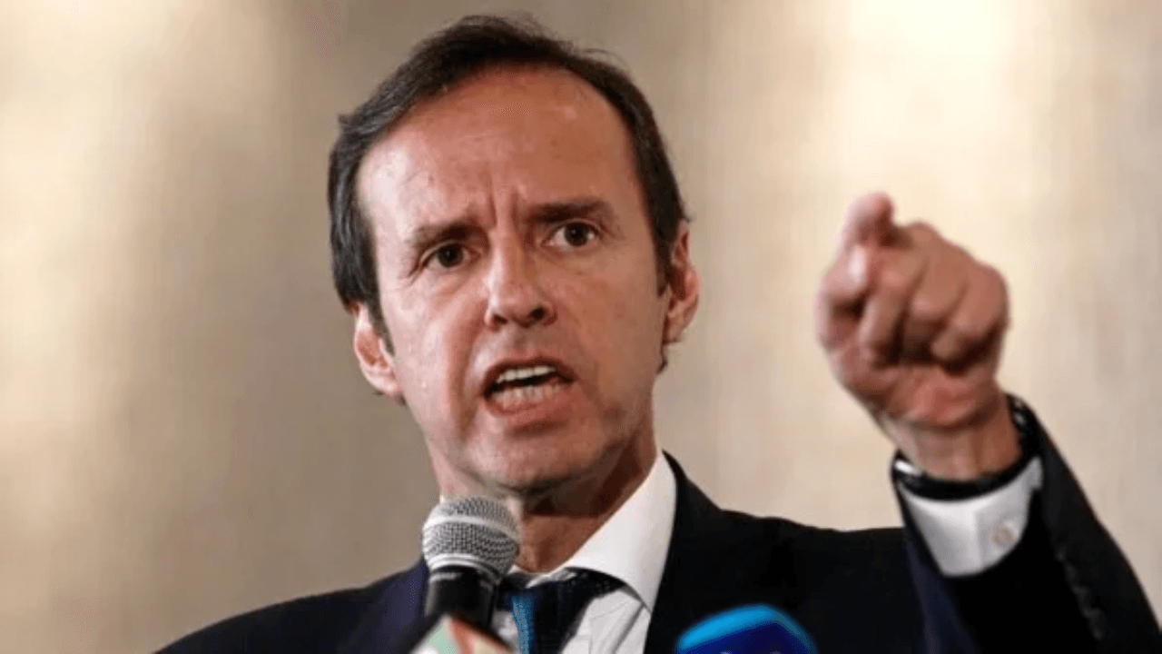  Tuto Quiroga critica propuesta de referéndum de Arce como "Maniobra Monárquica"