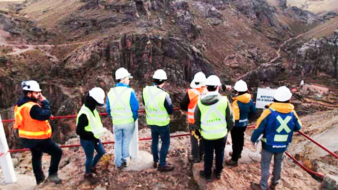 Gobierno impulsa desarrollo minero en Oruro con nueva normativa para el "Proyecto Minero Carangas"