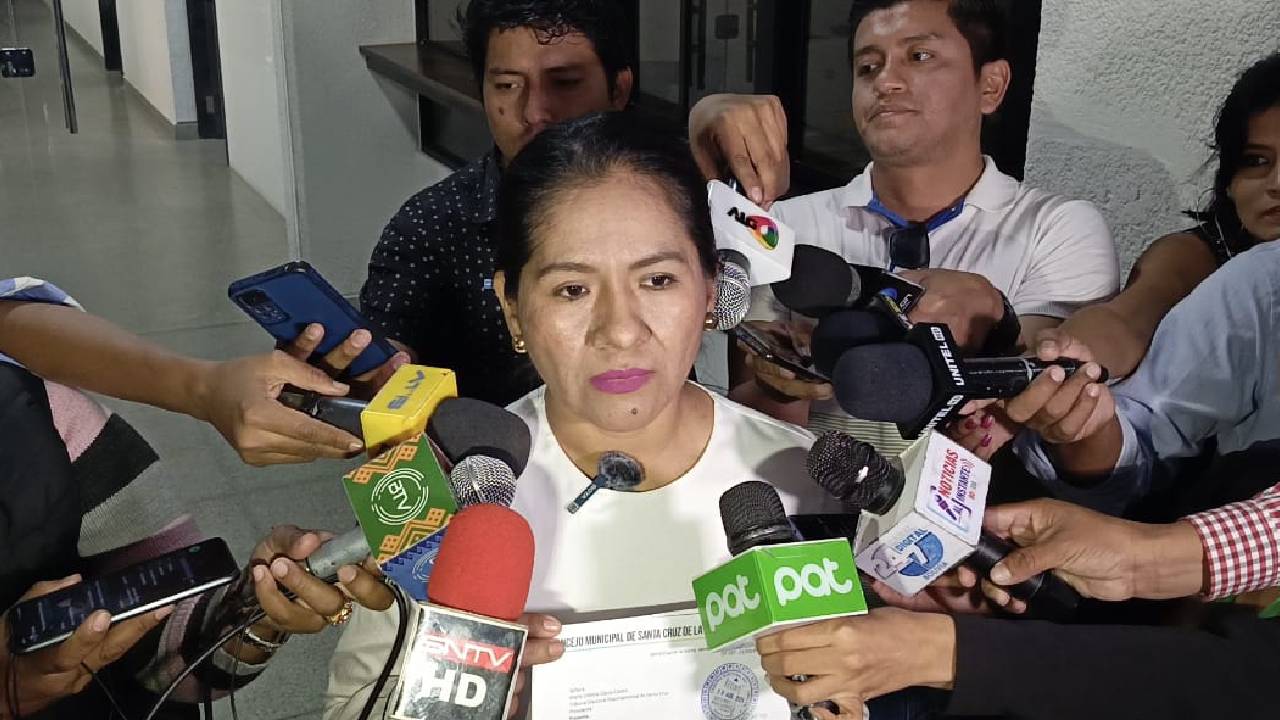 Concejal Lola Terrazas solicita ampliación de días de empadronamiento en Santa Cruz
