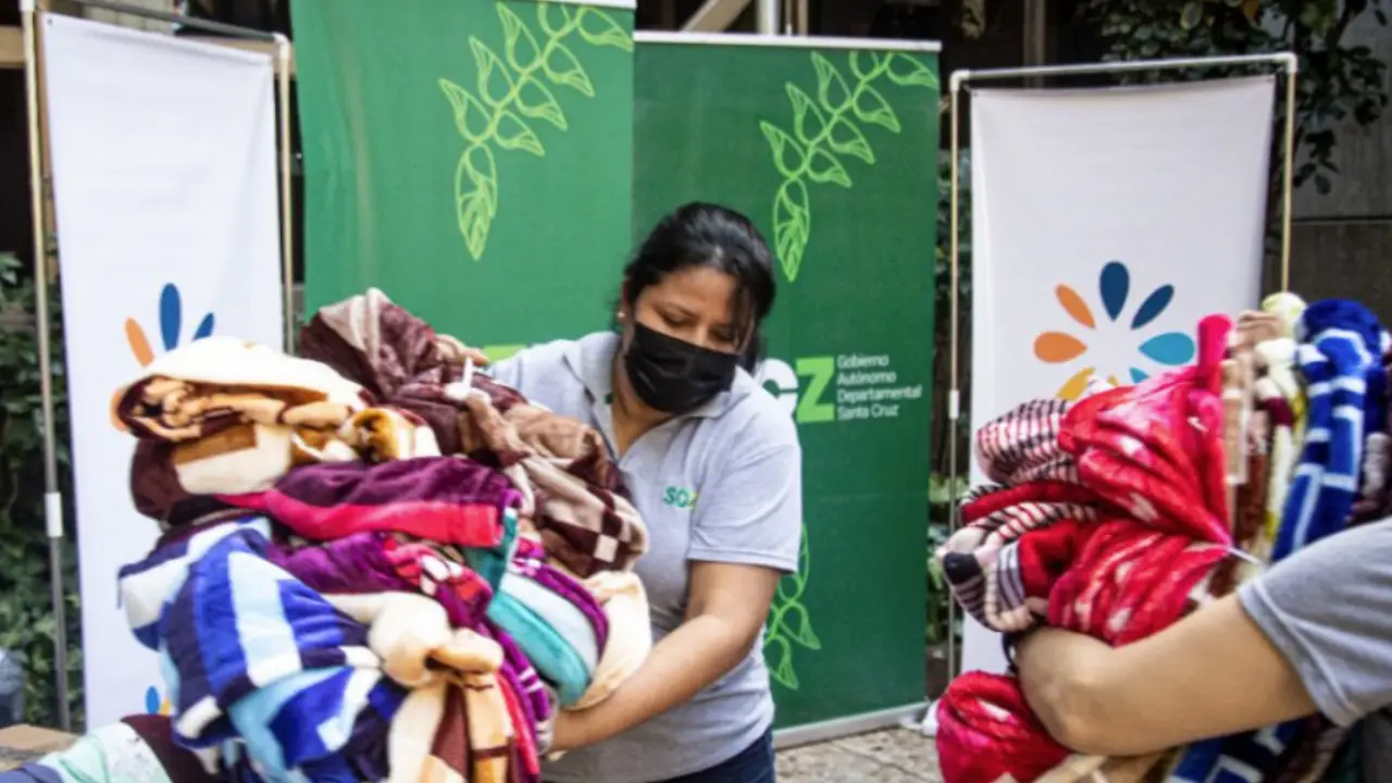 La Gobernación y Farmacorp anuncian el inicio de la campaña “Sí Quiero Abrigarte”