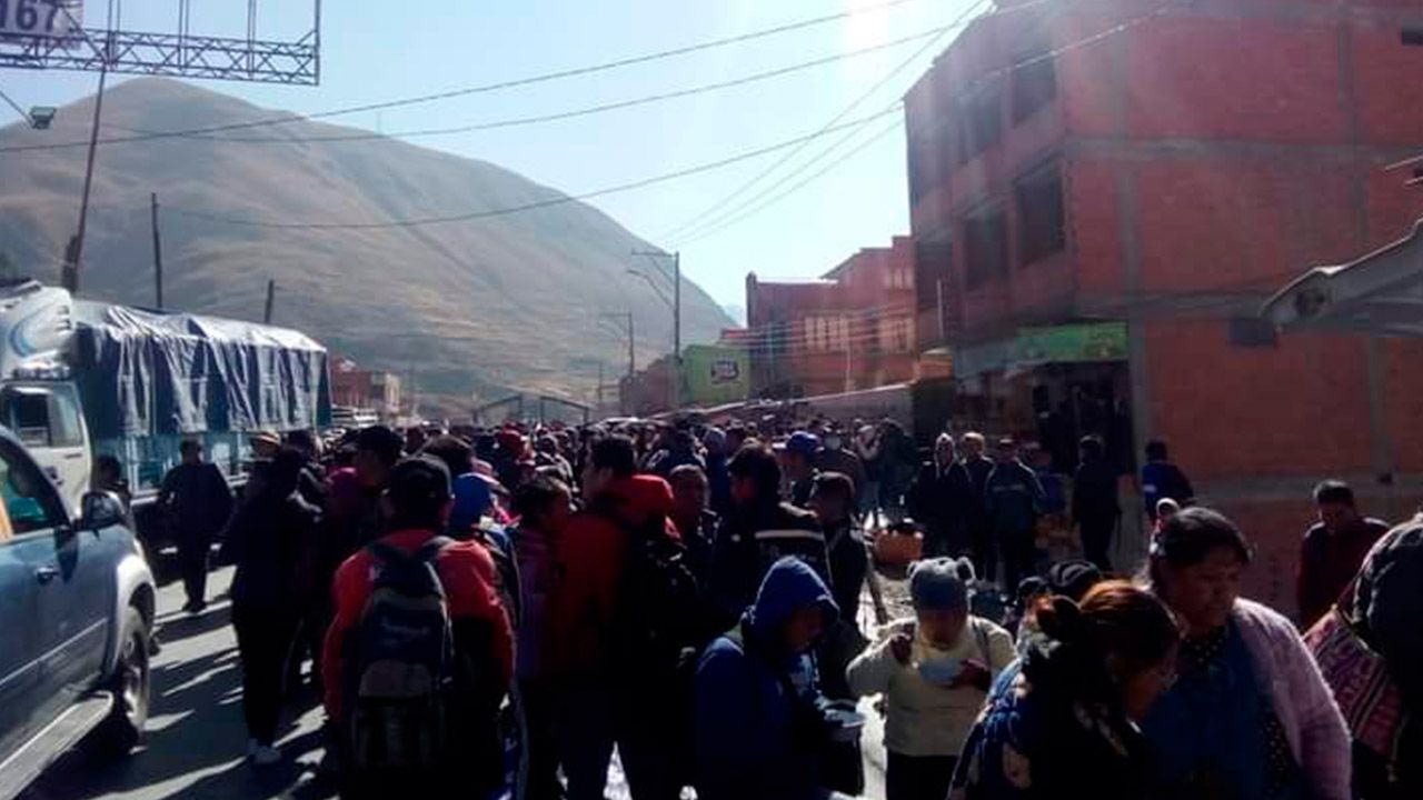 Vecinos del Norte de La Paz y los Yungas se concentran en Urujara para marcha histórica de Evo Morales