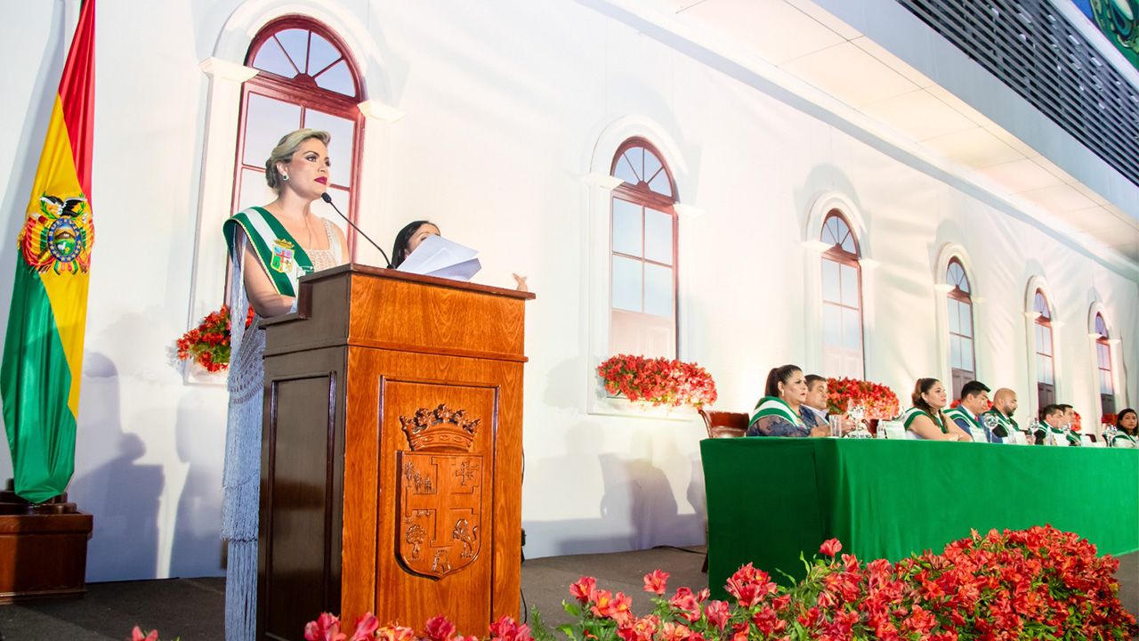 Solemne acto protocolar conmemora 214 años de la gesta libertaria cruceña