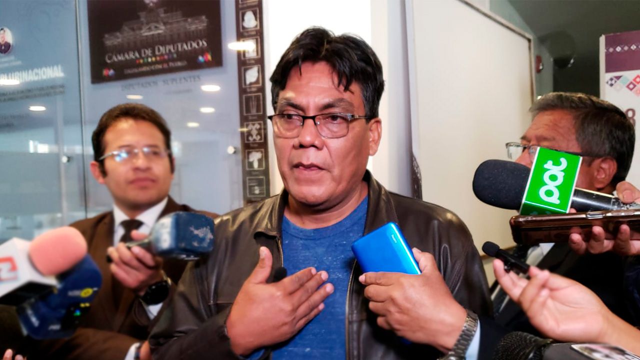 "Lucho Arce prepárese para la próxima semana", advierte Héctor Arce, diputado del MAS (evista)