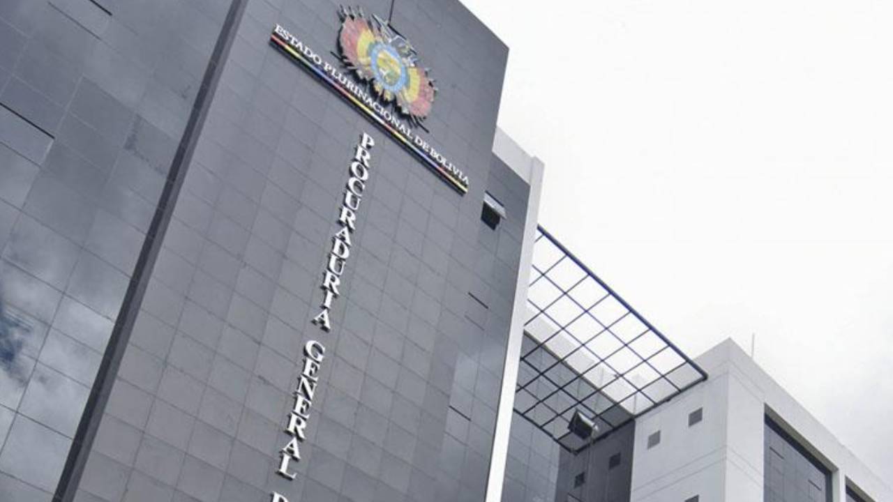  Edson Morales Medina asume interinamente como procurador general del estado