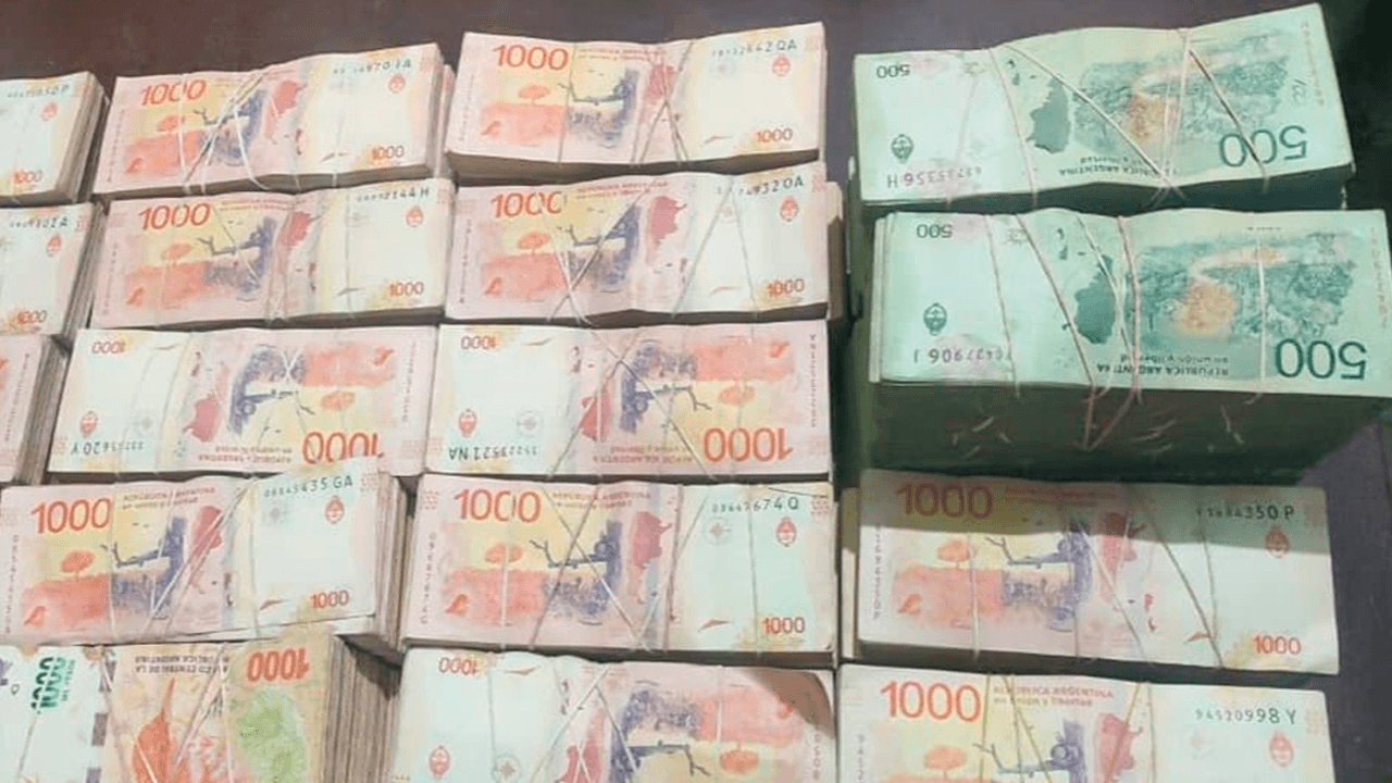 CEO-LCC decomisa más de 14 millones de pesos argentinos y 350 cargas de papa en operativos fronterizos