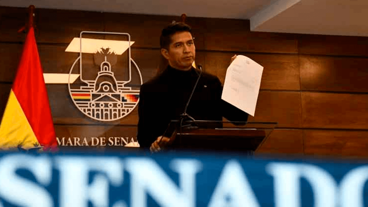 Andrónico Rodríguez se distancia de la controversia sobre el proyecto de ley que elimina el estupro