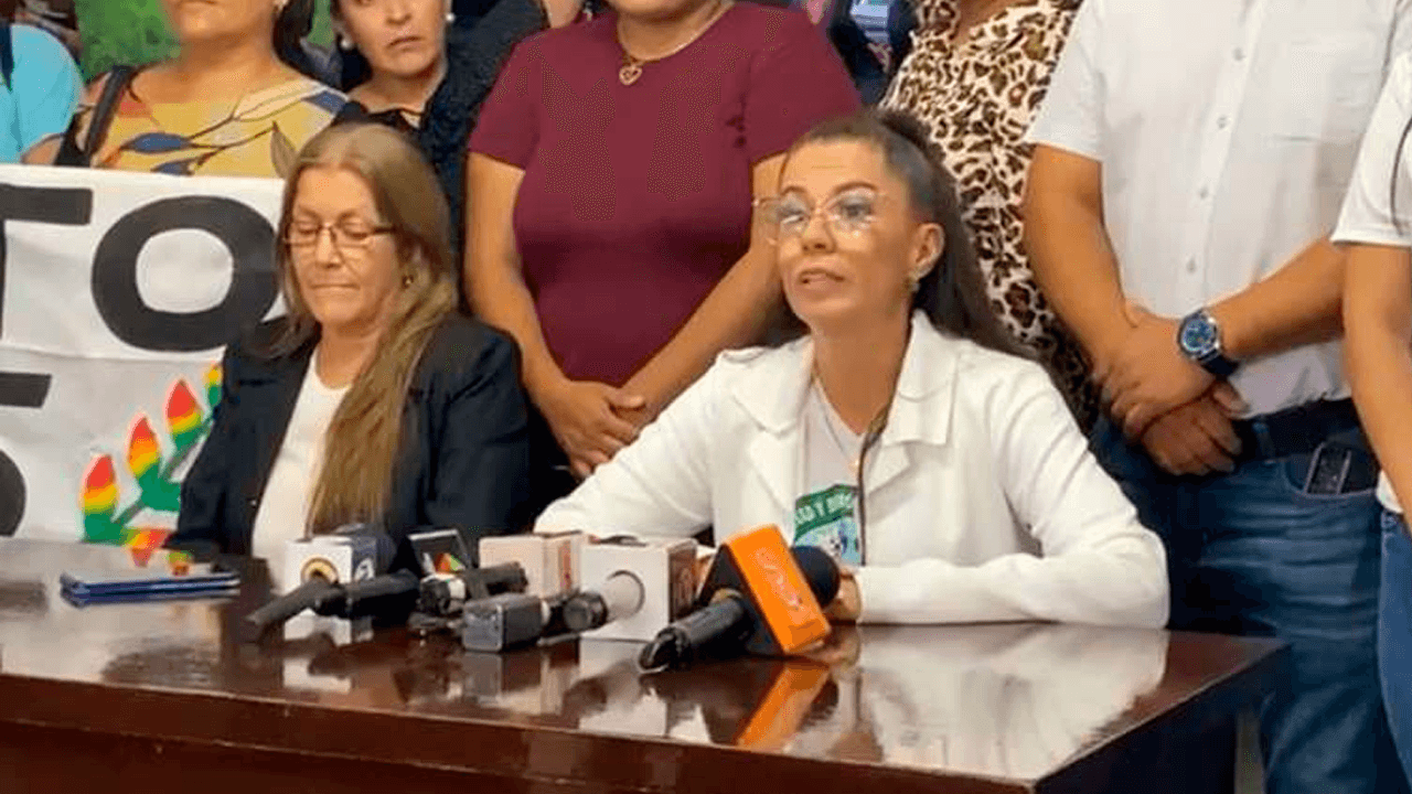 Madre del gobernador Camacho convoca a una concentración